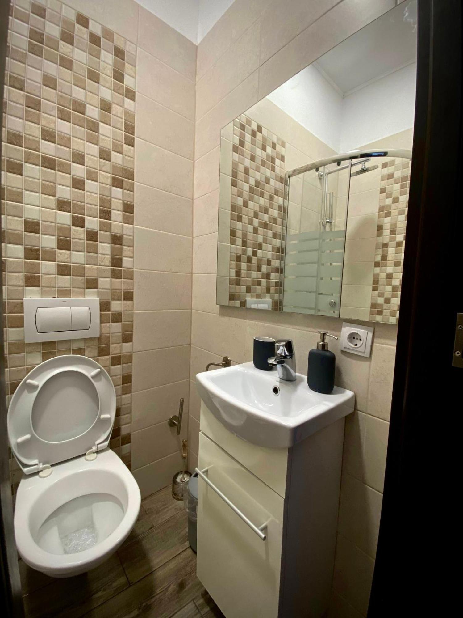 Ada'S Luxury Apartament&Studio - Old City Брашов Экстерьер фото