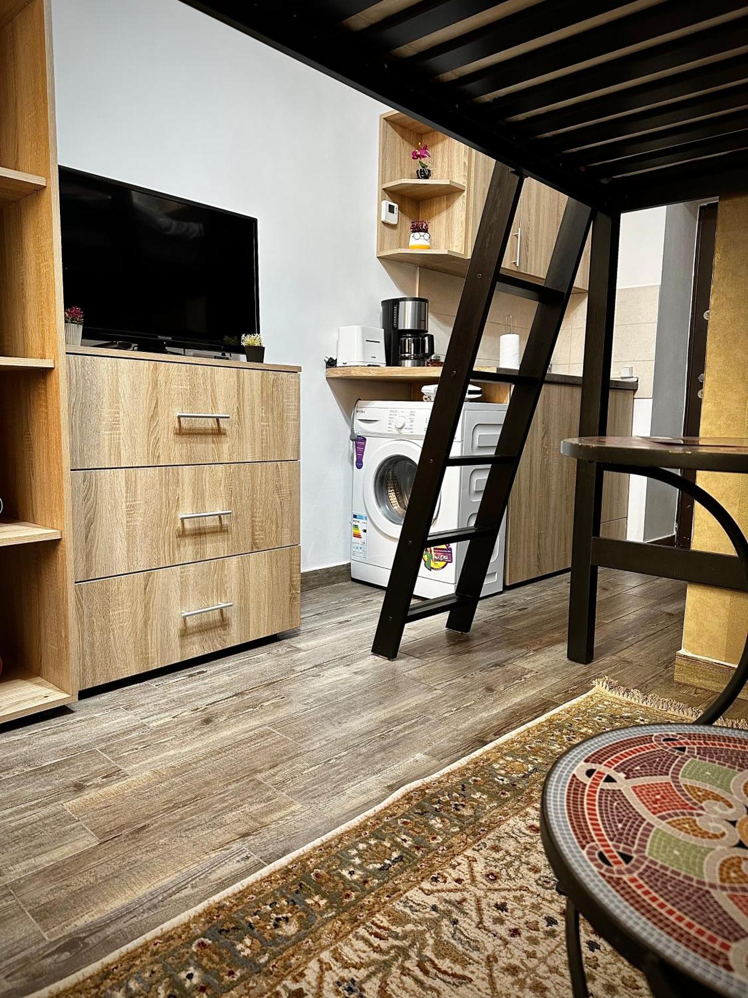 Ada'S Luxury Apartament&Studio - Old City Брашов Экстерьер фото