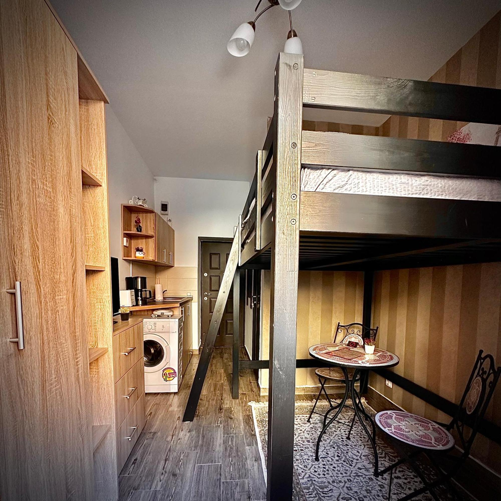 Ada'S Luxury Apartament&Studio - Old City Брашов Экстерьер фото